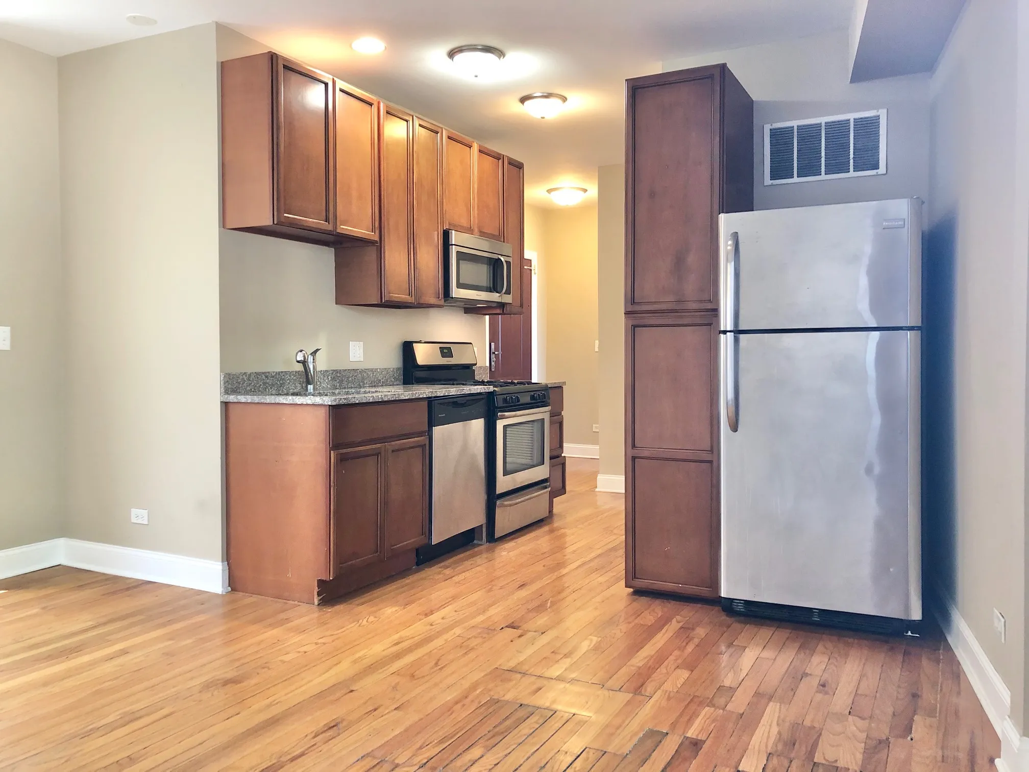 3731 N KIMBALL AVE 60618-unit#1N-Chicago-IL